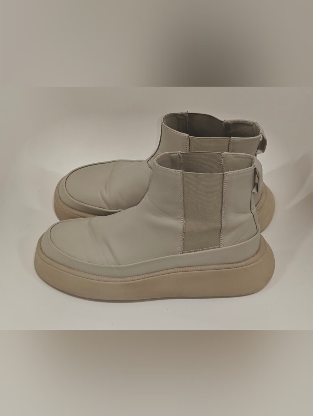 Zara Chelsea Boots Cream Chunky Platform Lug Sole Womens US 12 EU 43 Ankle Boots